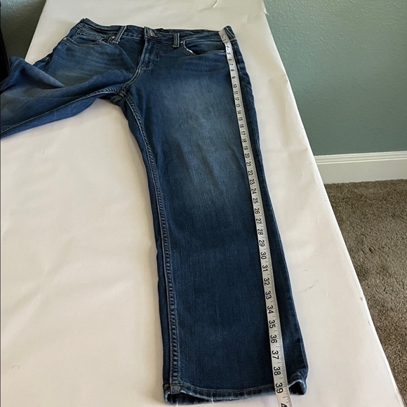 Silver Jeans Avery Straight High Rise Size 32 - Picture 9 of 16